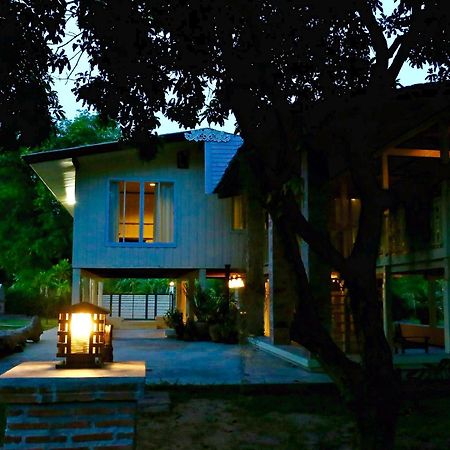 Tha Chang Vintage Suphan Buri Exterior photo